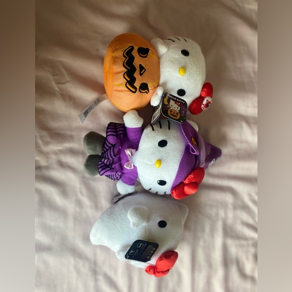 Hello kitty brand new with tags - Picture 2 of 2